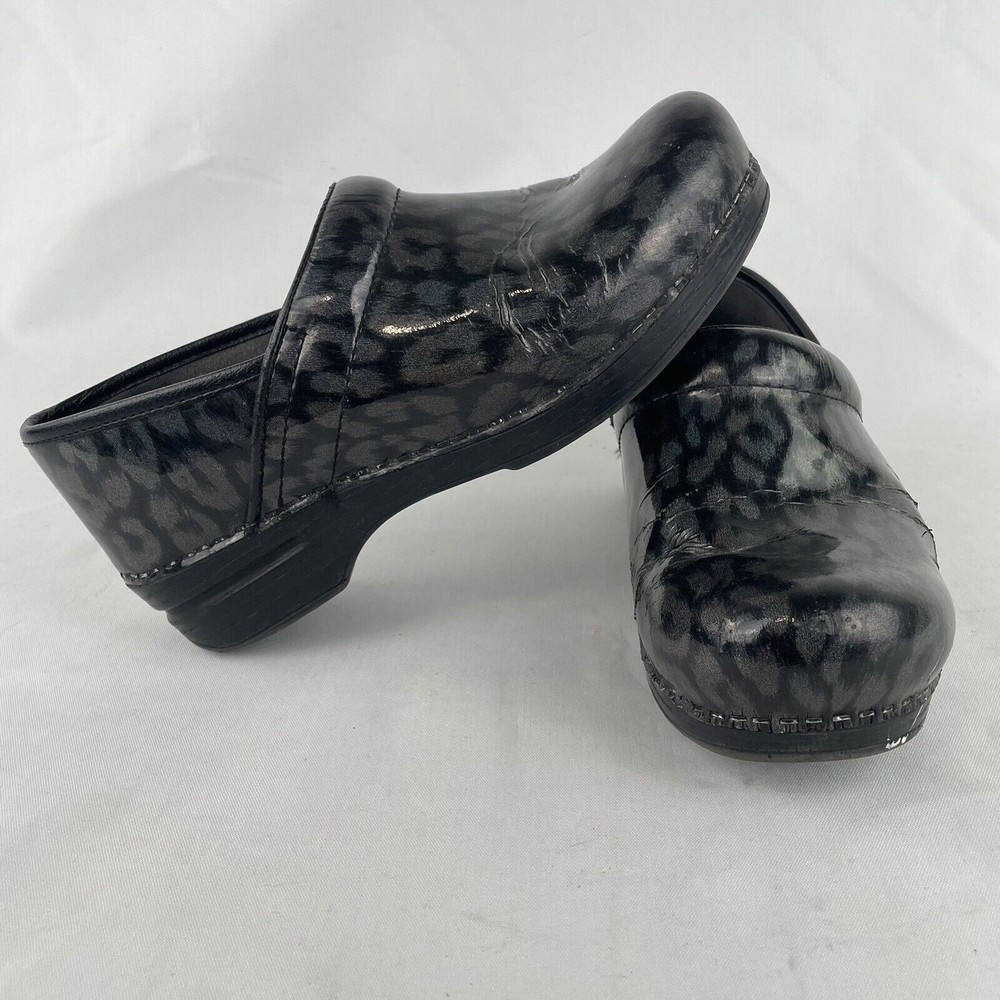Dansko Women' Leopard Print Patent Leather Clogs Platform 8.5/9 Eu39